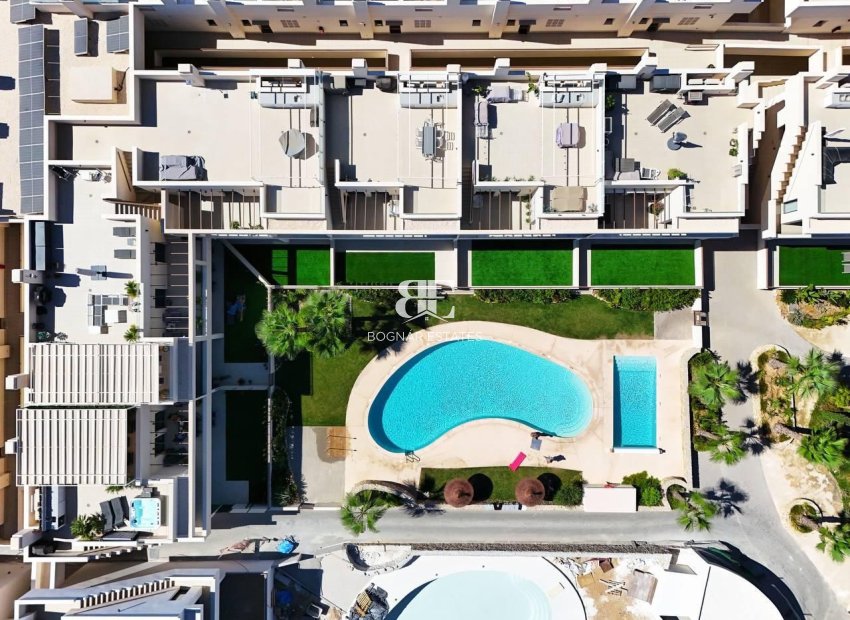 Resale - apartment -
Torrevieja - La veleta