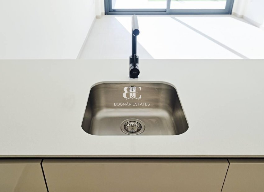 Resale - apartment -
Torrevieja - La veleta