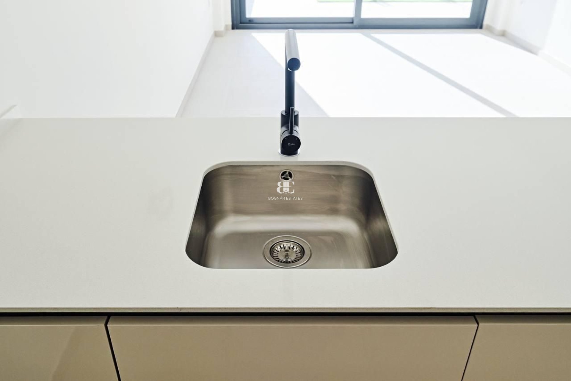 Resale - apartment -
Torrevieja - La veleta