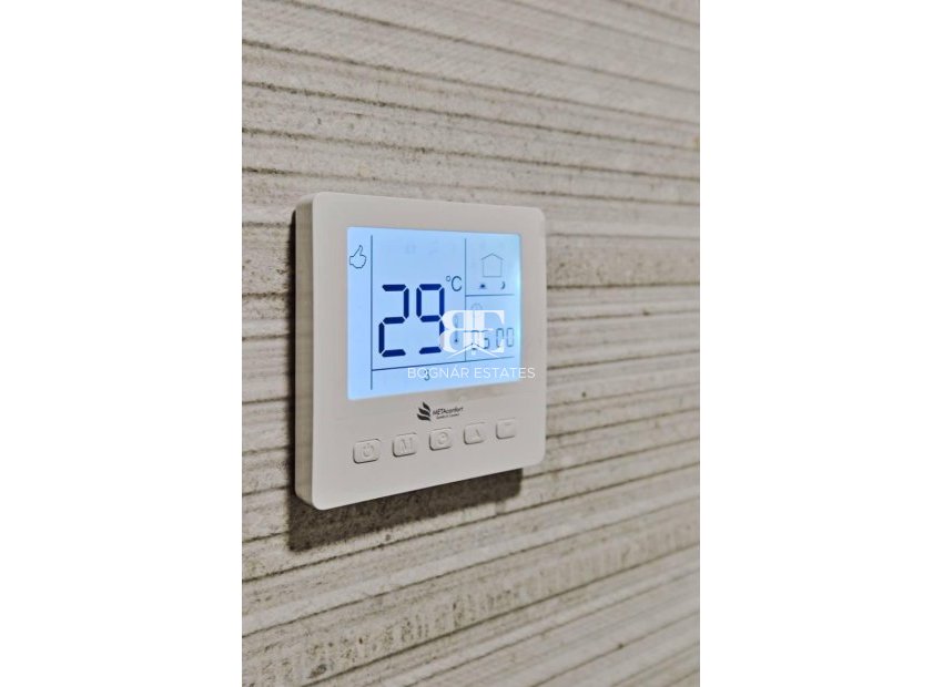 Resale - apartment -
Torrevieja - La veleta