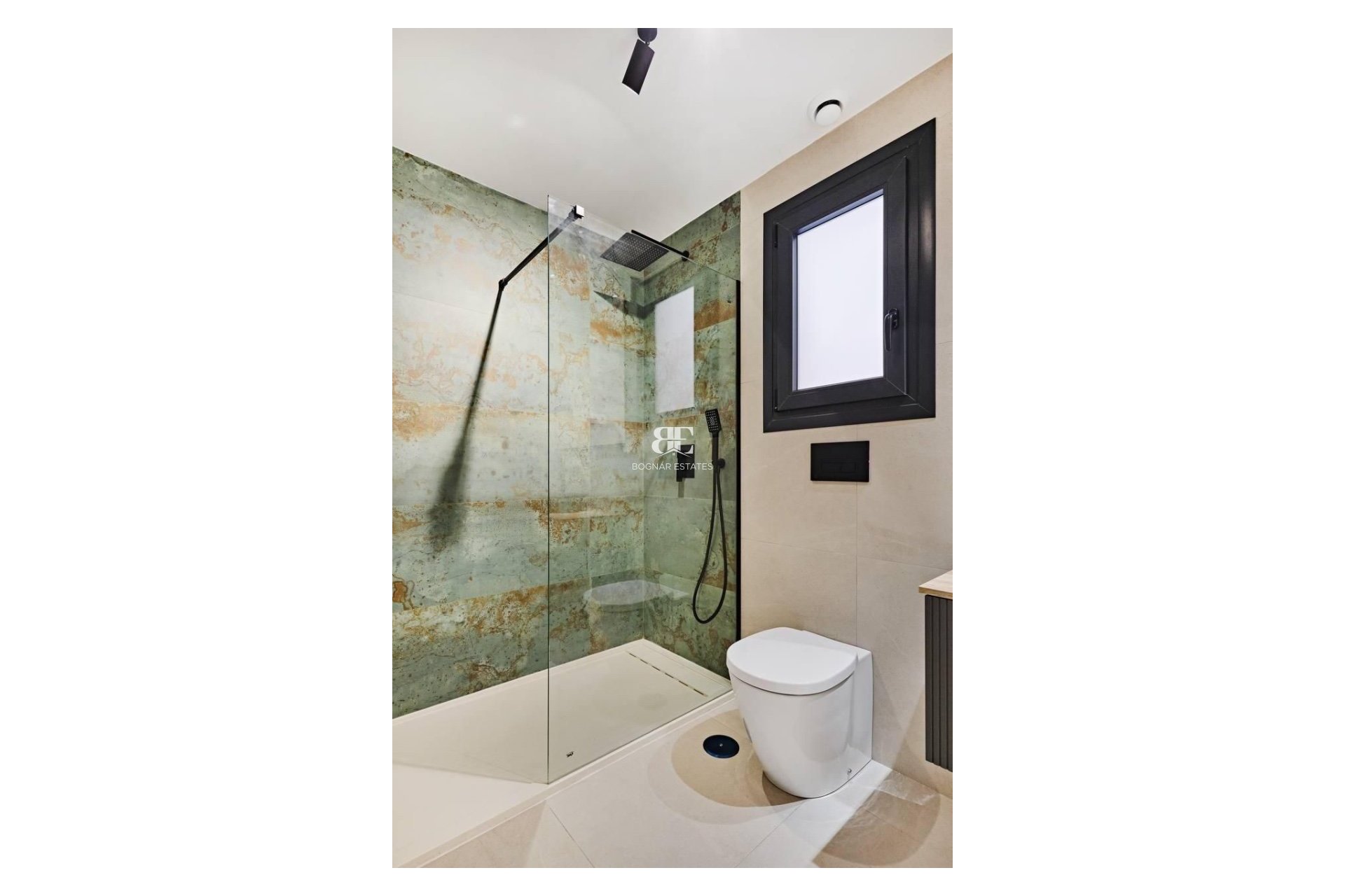 Resale - apartment -
Torrevieja - La veleta