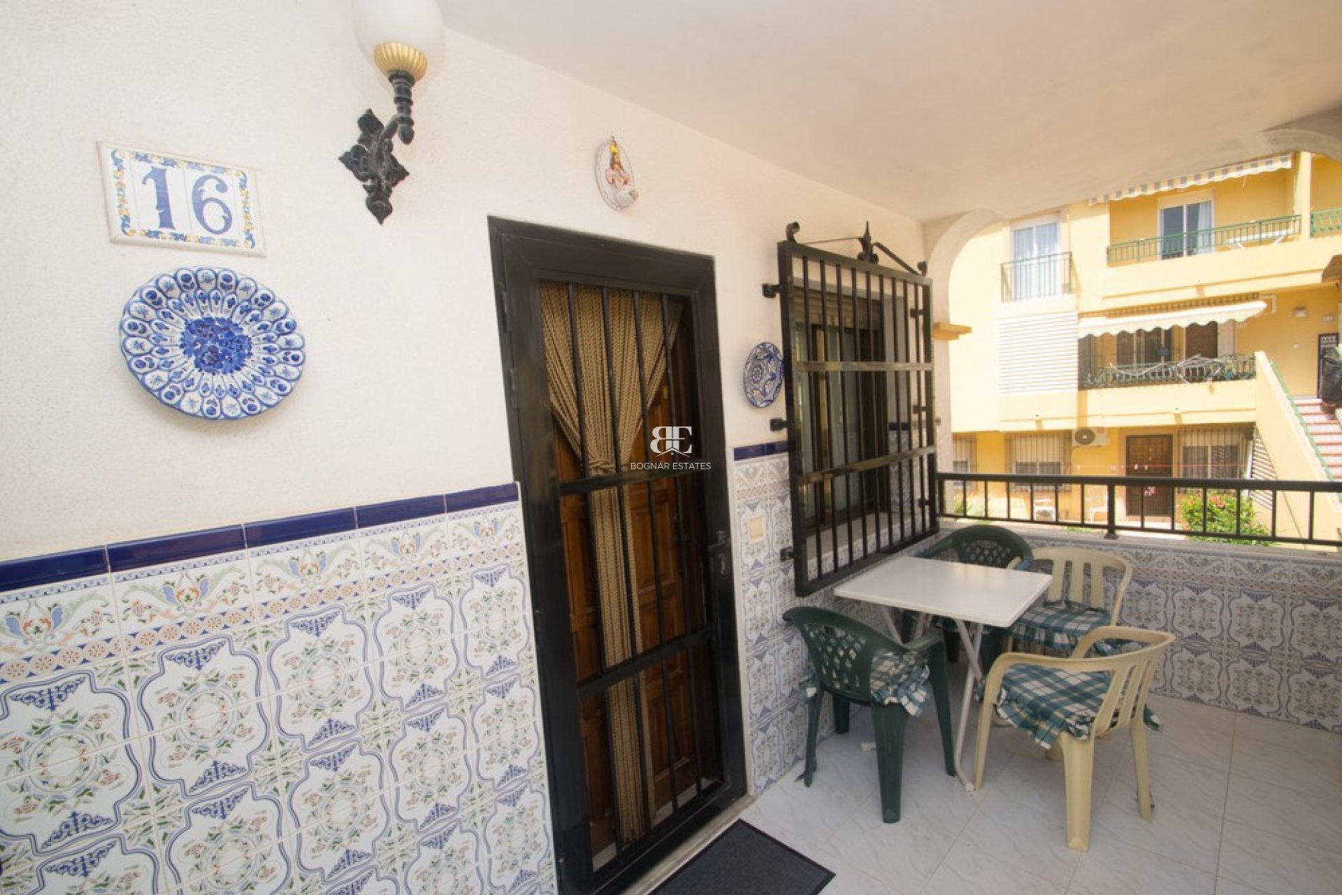 Resale - apartment -
Torrevieja - La veleta