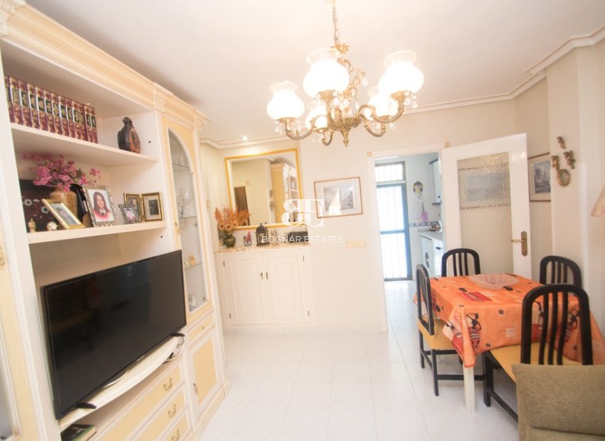Resale - apartment -
Torrevieja - La veleta