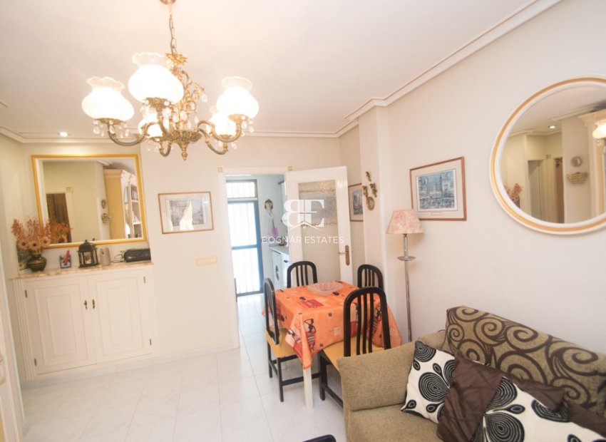 Resale - apartment -
Torrevieja - La veleta