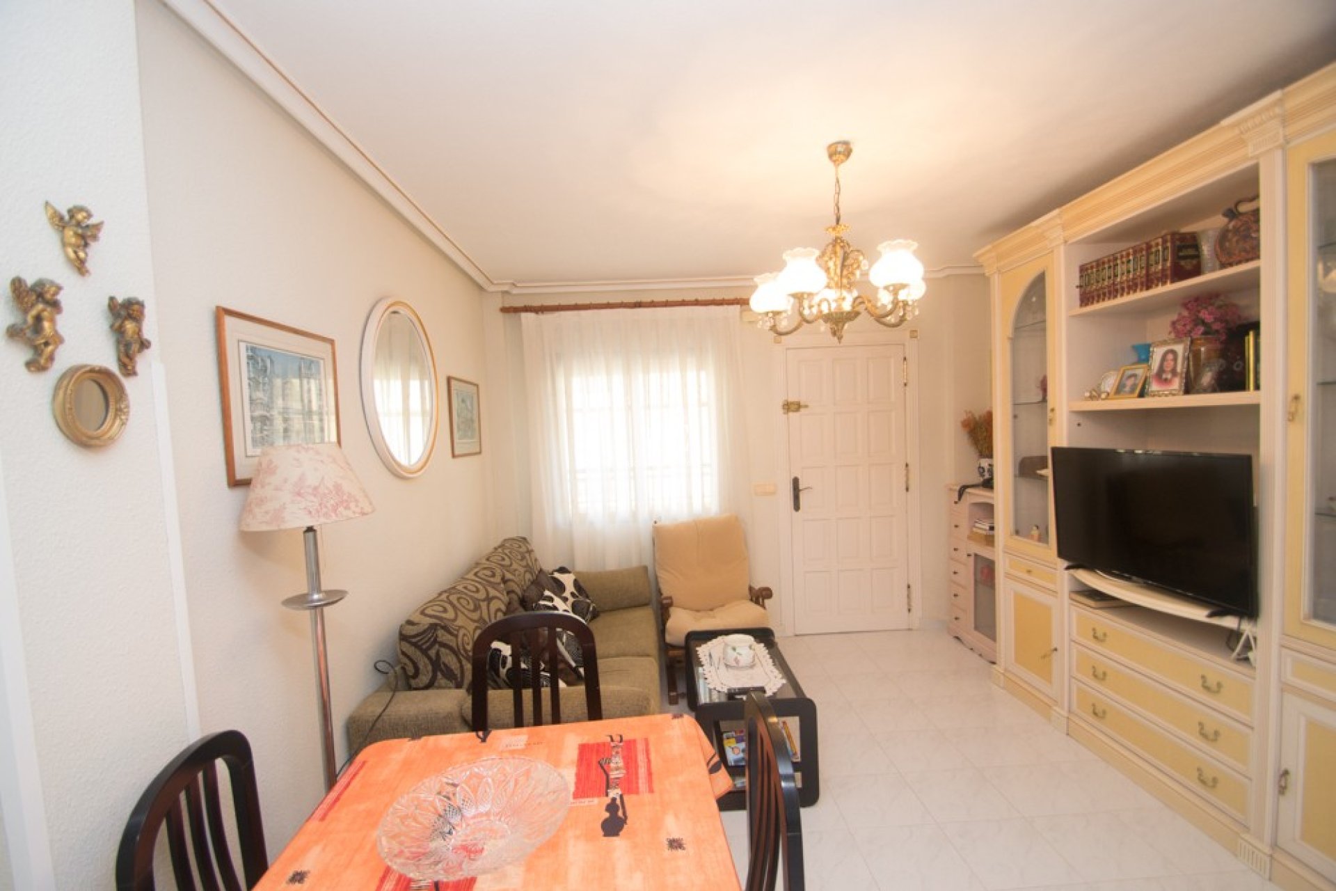 Resale - apartment -
Torrevieja - La veleta