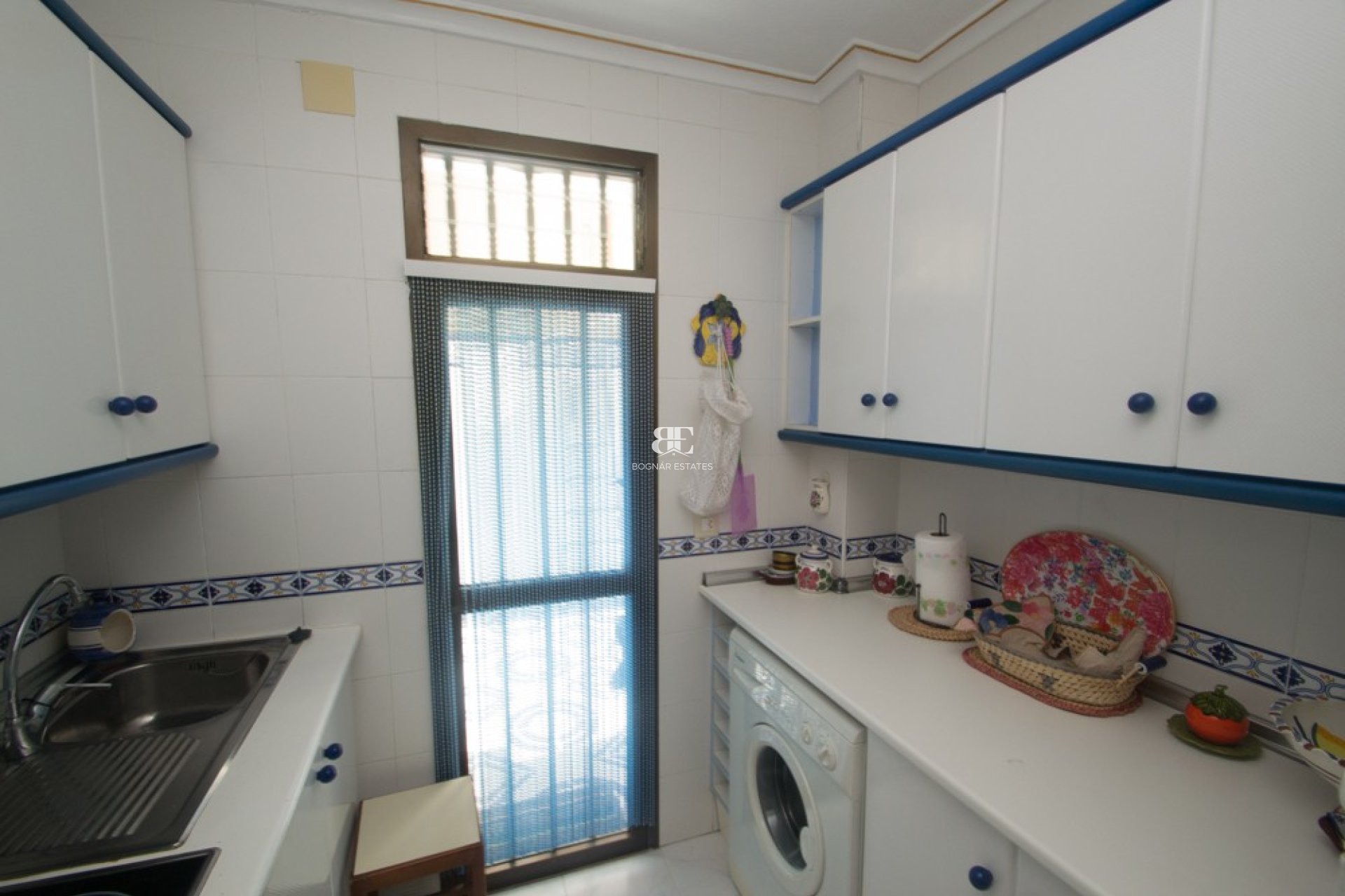 Resale - apartment -
Torrevieja - La veleta
