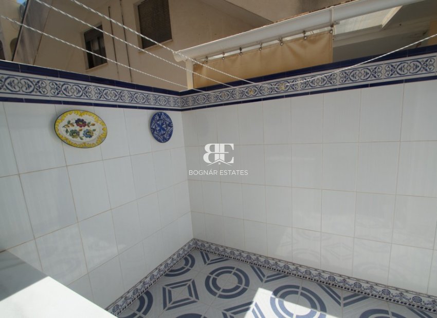 Resale - apartment -
Torrevieja - La veleta