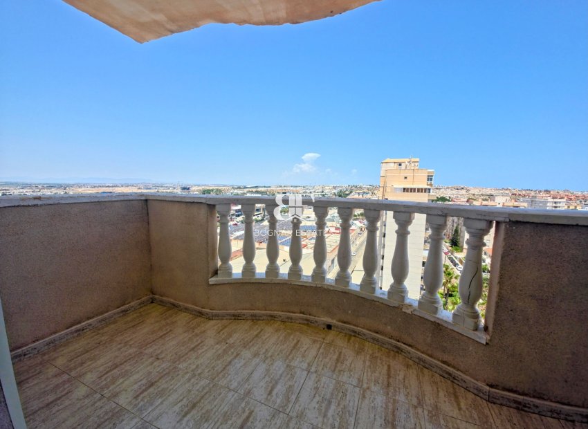 Resale - apartment -
Torrevieja - Los Altos