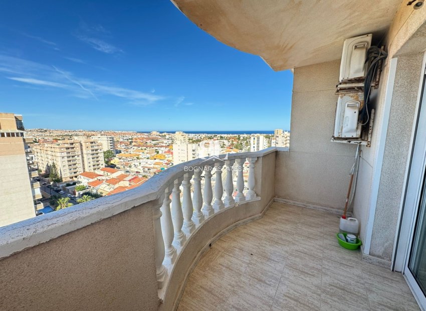 Resale - apartment -
Torrevieja - Los Altos