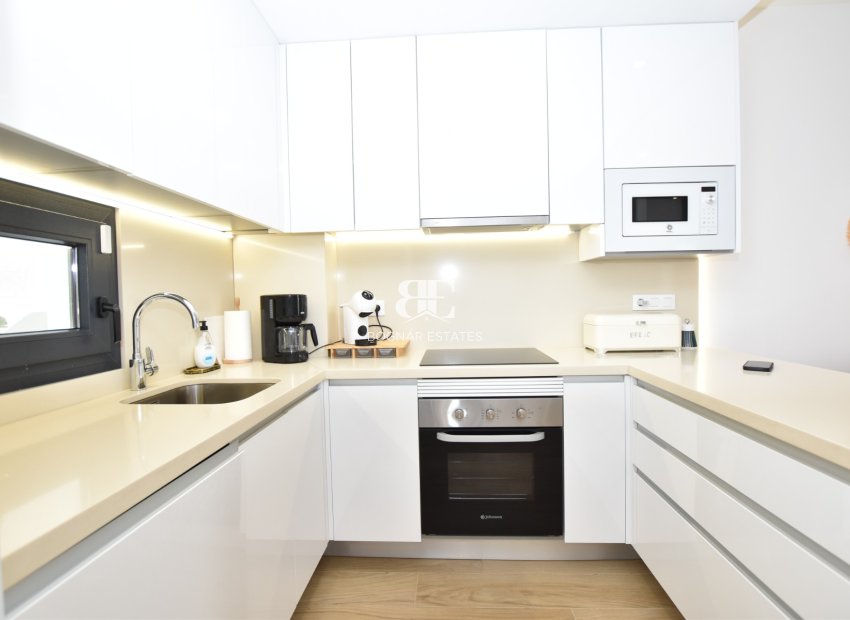 Resale - apartment -
Torrevieja - Los Balcones