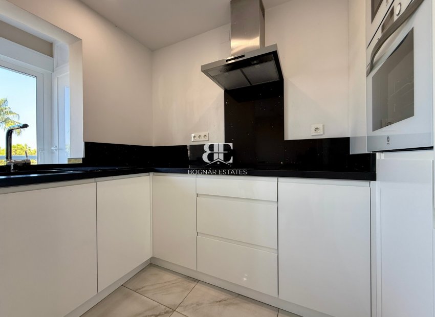 Resale - apartment -
Torrevieja - Los Balcones