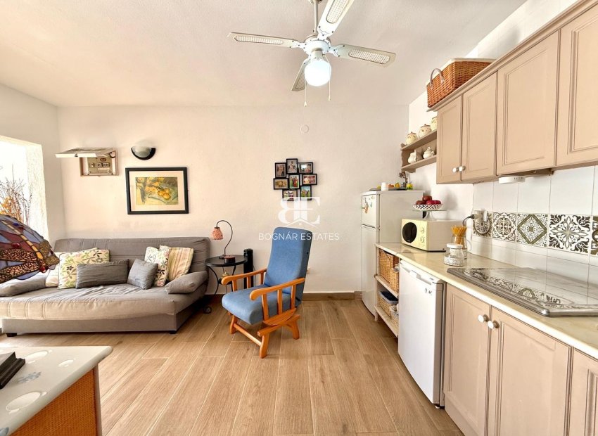 Resale - apartment -
Torrevieja - Los Balcones