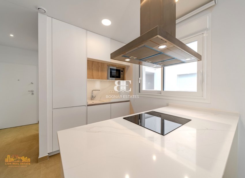 Resale - apartment -
Torrevieja - Los Locos