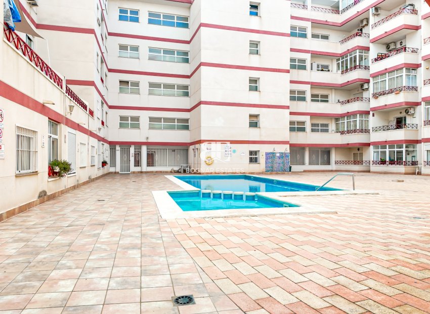 Resale - apartment -
Torrevieja - Parque de las Naciones