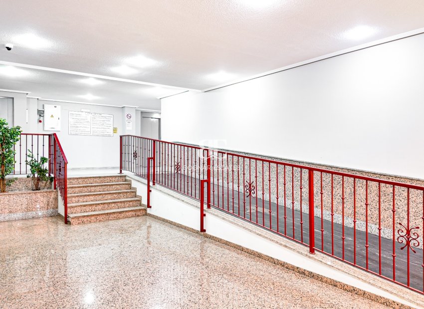 Resale - apartment -
Torrevieja - Parque de las Naciones