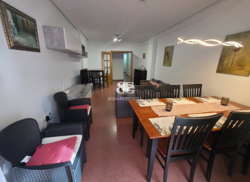 Resale - apartment -
Torrevieja - Paseo maritimo