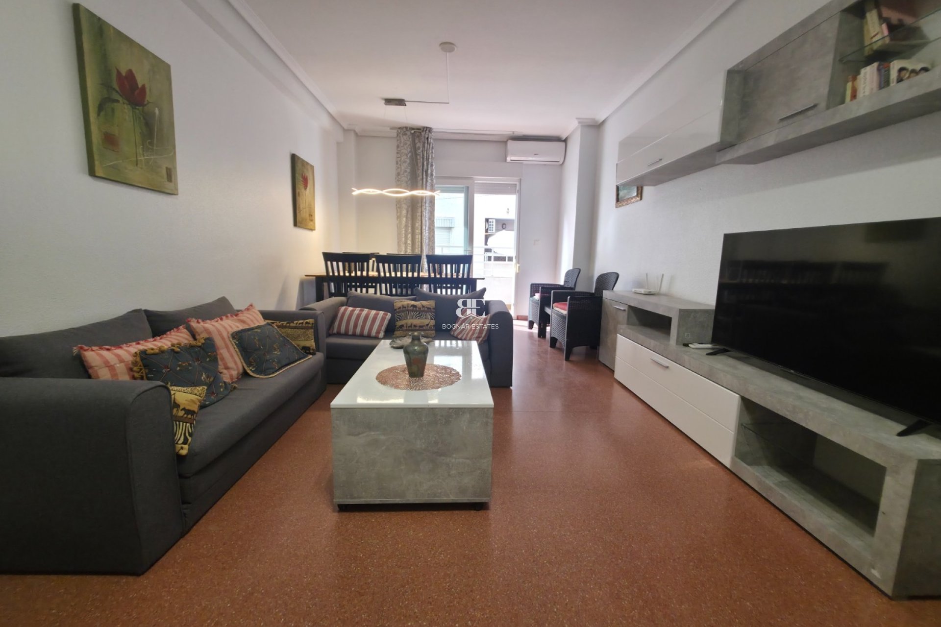 Resale - apartment -
Torrevieja - Paseo maritimo