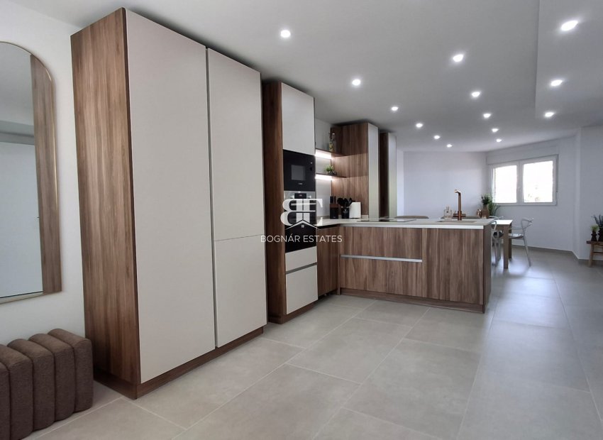 Resale - apartment -
Torrevieja - Playa Acequion