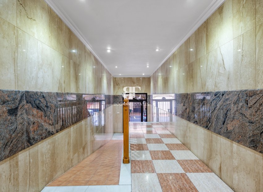 Resale - apartment -
Torrevieja - Playa del Cura