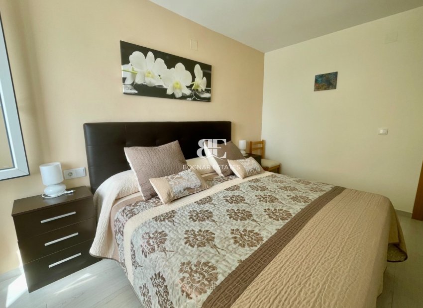 Resale - apartment -
Torrevieja - Playa del Cura