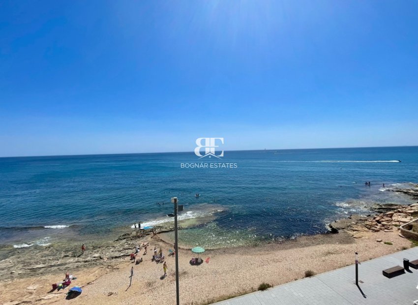Resale - apartment -
Torrevieja - Playa del Cura