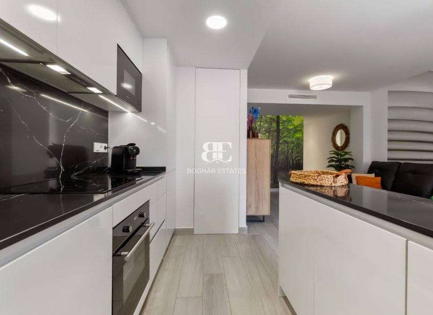 Resale - apartment -
Torrevieja - Playa del Cura