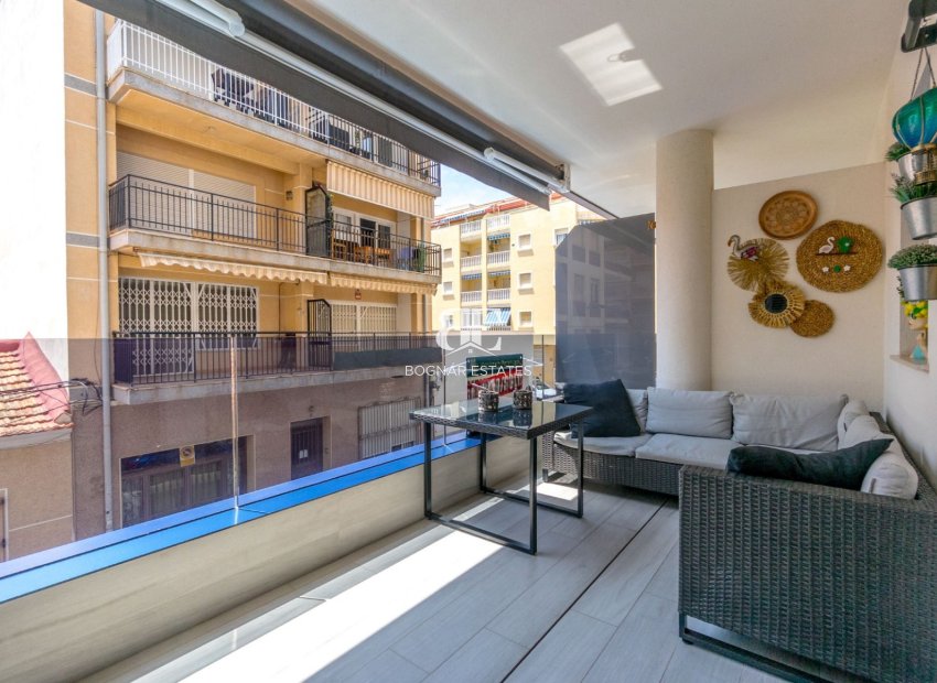 Resale - apartment -
Torrevieja - Playa del Cura