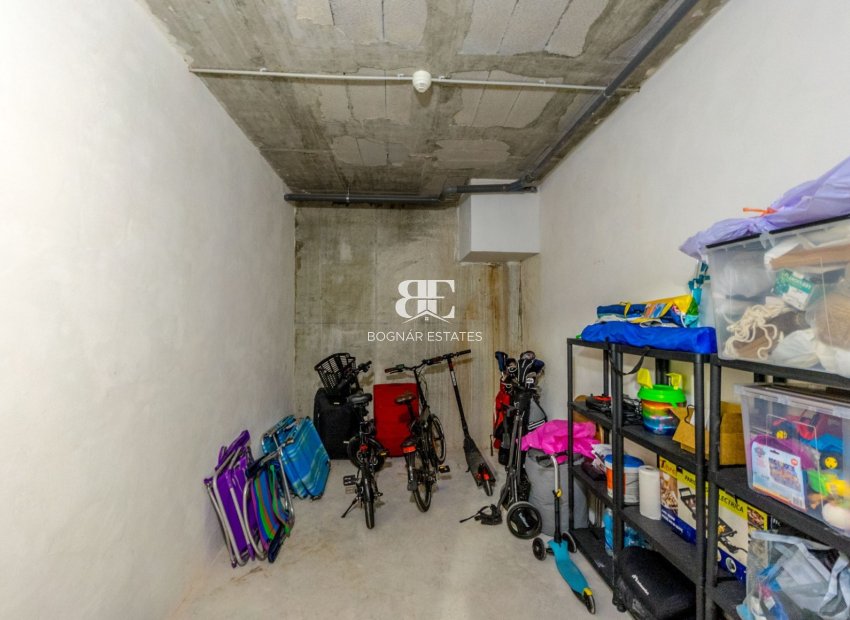 Resale - apartment -
Torrevieja - Playa del Cura