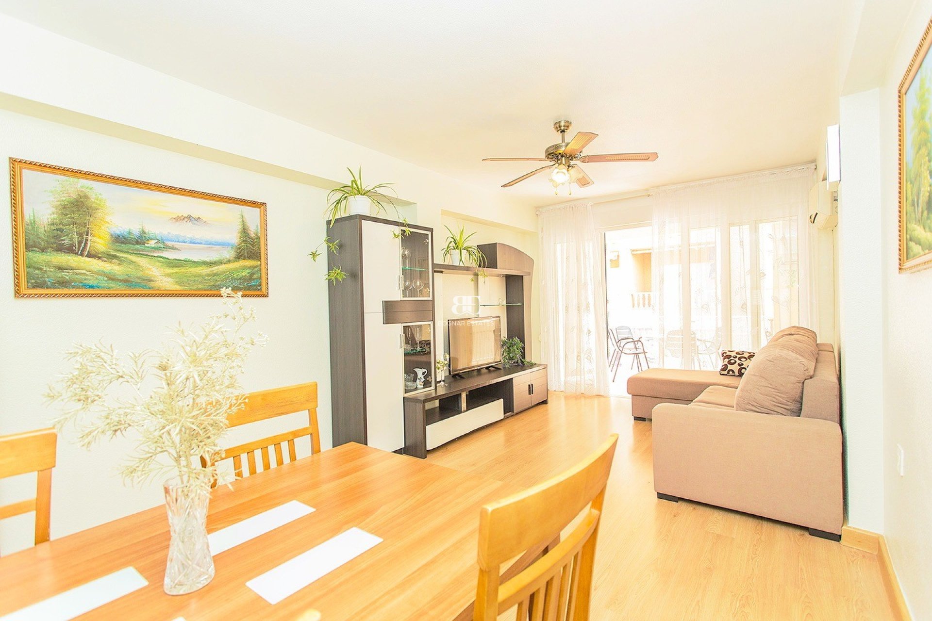 Resale - apartment -
Torrevieja - Playa del Cura