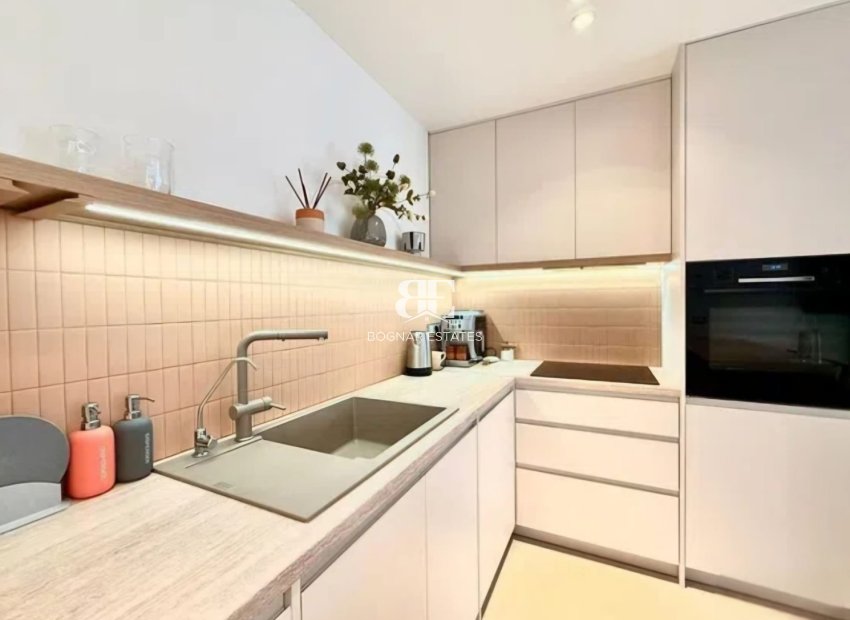 Resale - apartment -
Torrevieja - Playa del Cura