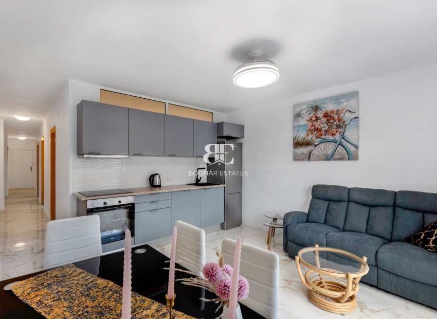 Resale - apartment -
Torrevieja - Playa del Cura