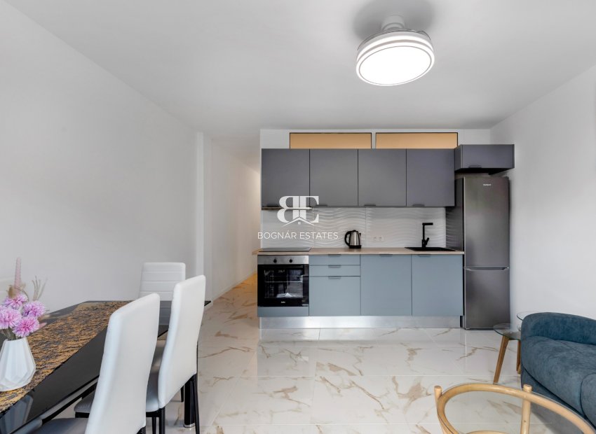 Resale - apartment -
Torrevieja - Playa del Cura