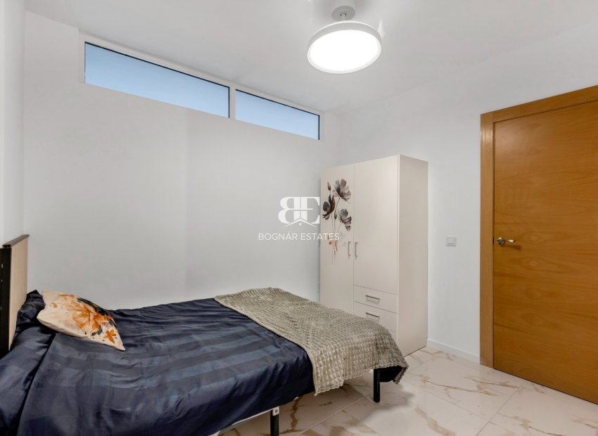 Resale - apartment -
Torrevieja - Playa del Cura