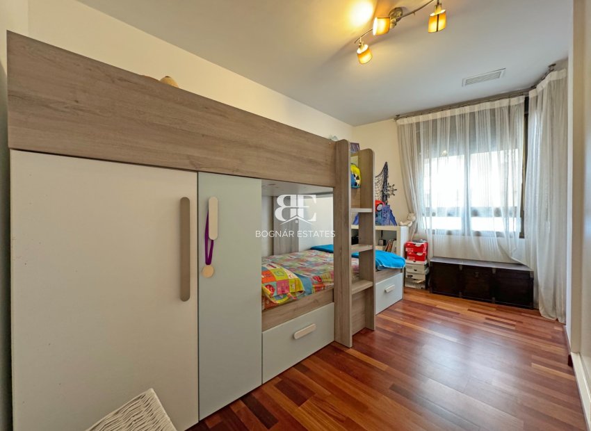Resale - apartment -
Torrevieja - Playa del Cura