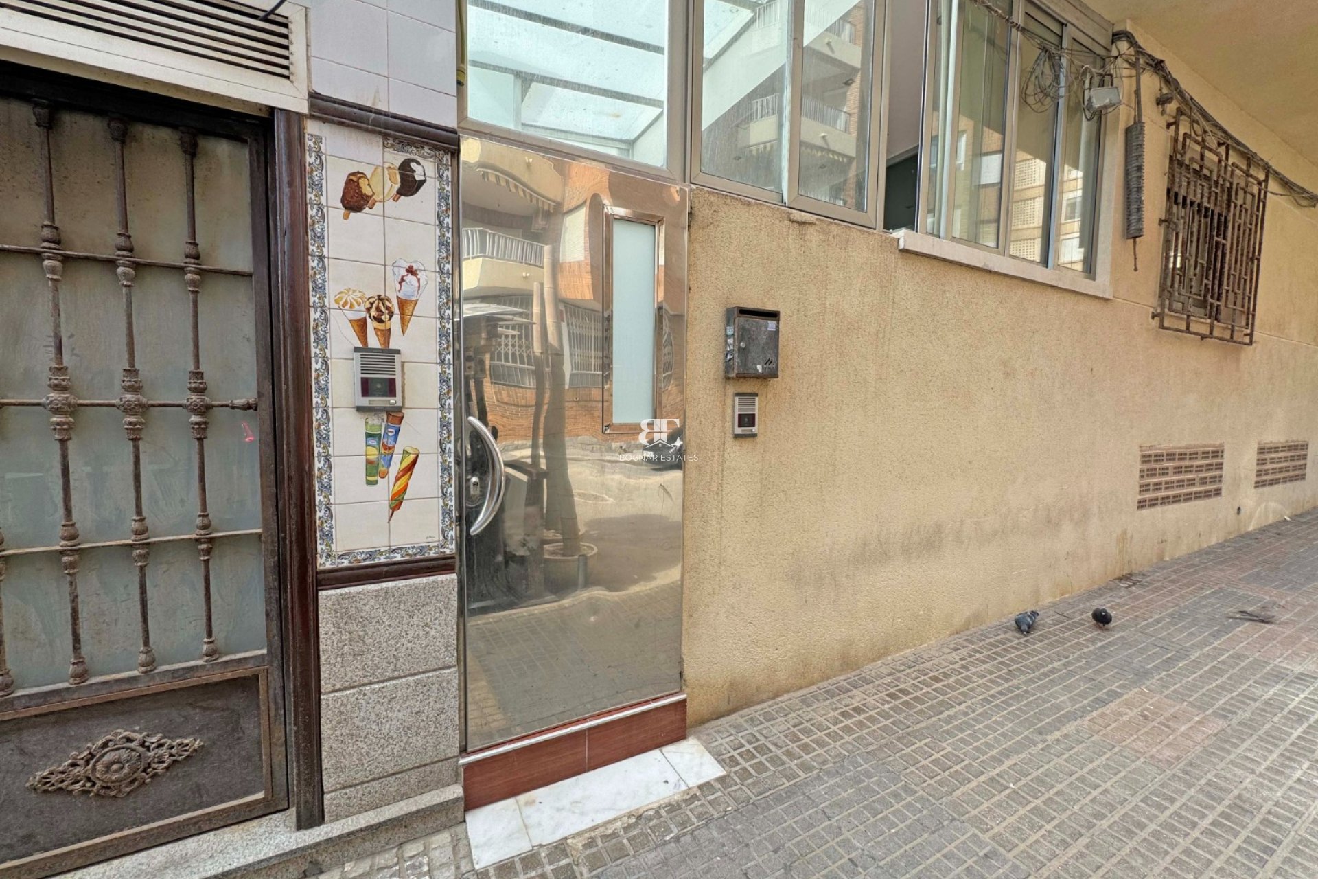 Resale - apartment -
Torrevieja - Playa del Cura