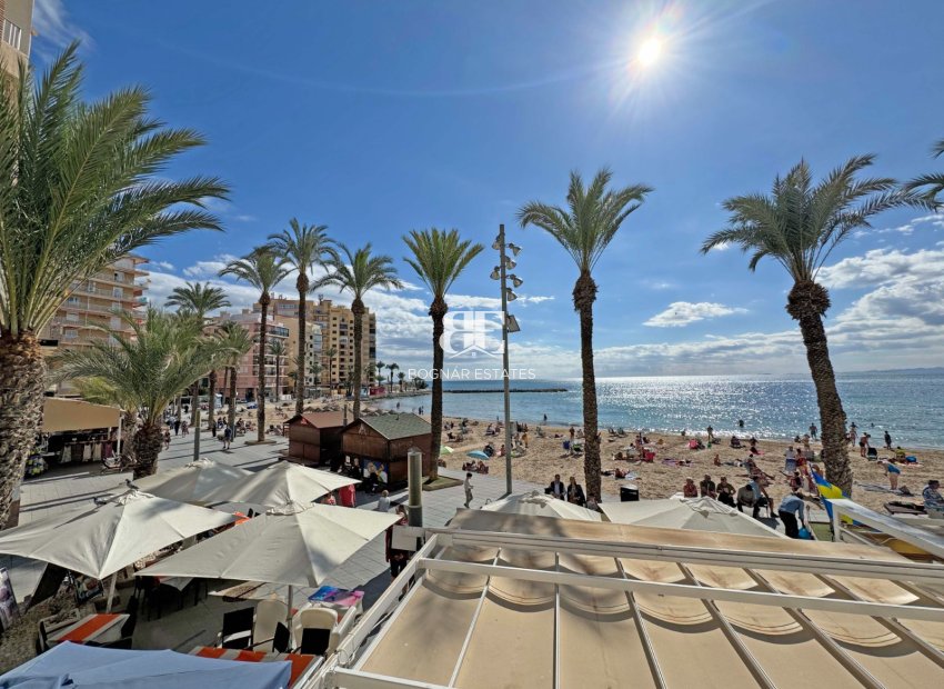 Resale - apartment -
Torrevieja - Playa del Cura