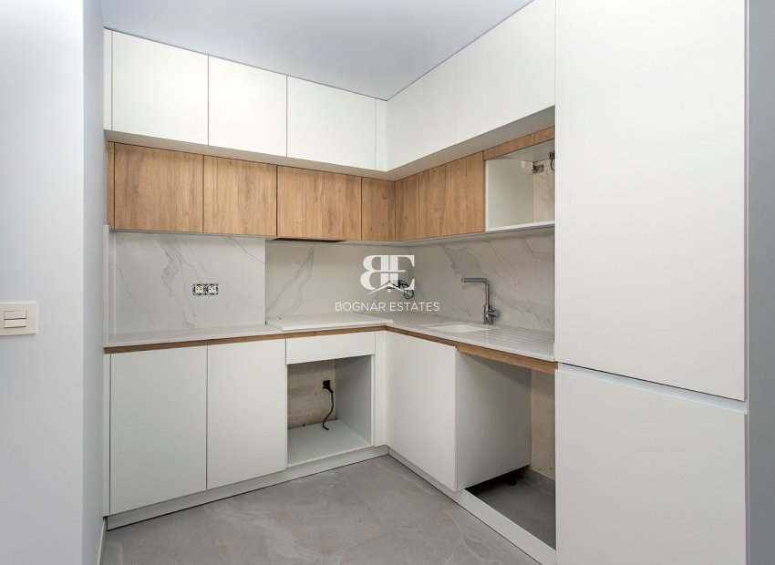 Resale - apartment -
Torrevieja - Playa del Cura