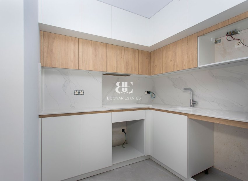 Resale - apartment -
Torrevieja - Playa del Cura