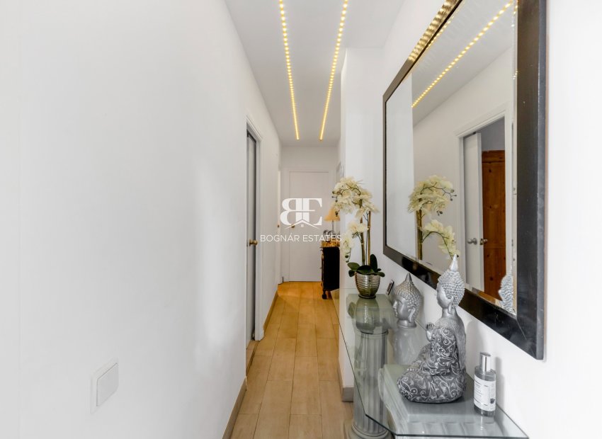 Resale - apartment -
Torrevieja - Playa del Cura