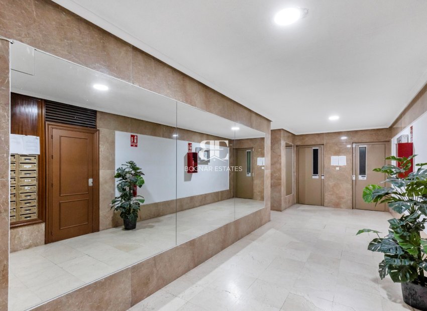 Resale - apartment -
Torrevieja - Playa del Cura