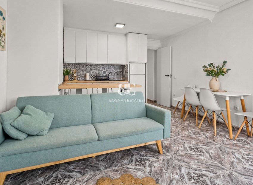 Resale - apartment -
Torrevieja - Playa del Cura