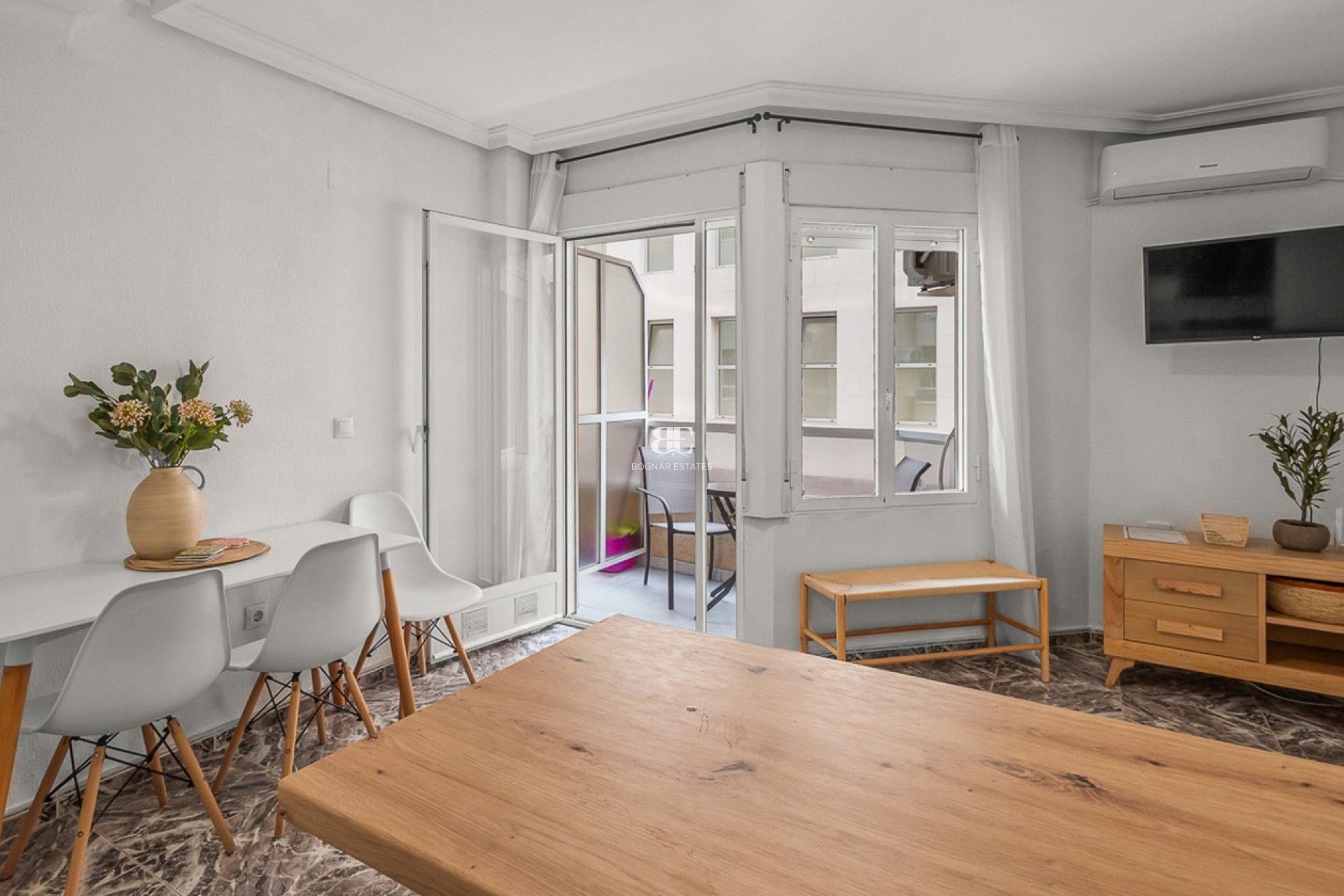 Resale - apartment -
Torrevieja - Playa del Cura