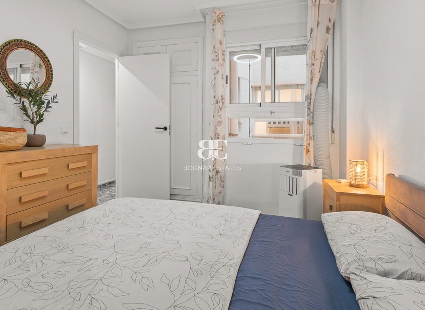 Resale - apartment -
Torrevieja - Playa del Cura