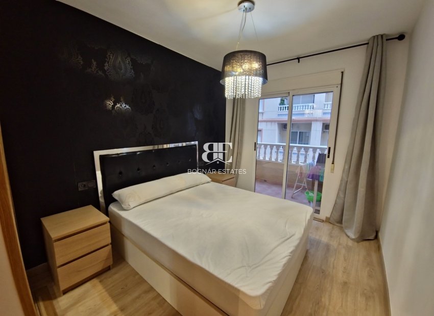 Resale - apartment -
Torrevieja - Playa del Cura