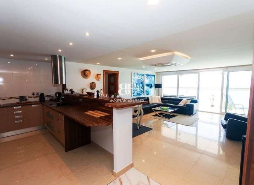 Resale - apartment -
Torrevieja - Playa del Cura