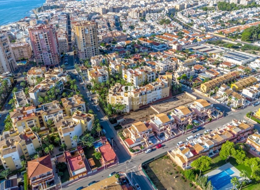 Resale - apartment -
Torrevieja - Playa Los Locos