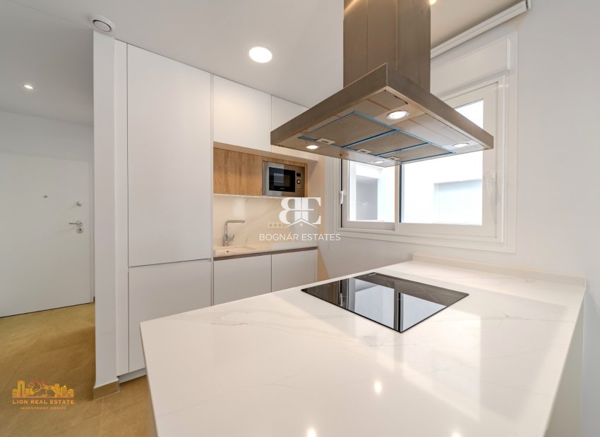 Resale - apartment -
Torrevieja - Playa Los Locos