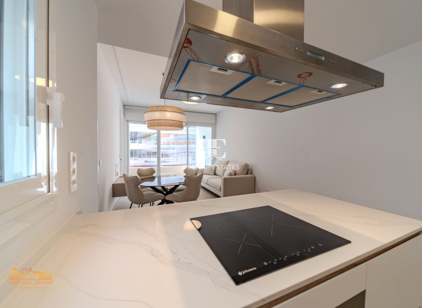 Resale - apartment -
Torrevieja - Playa Los Locos