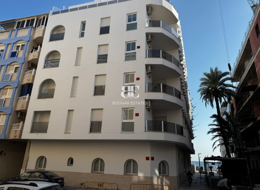 Resale - apartment -
Torrevieja - Playa Los Locos