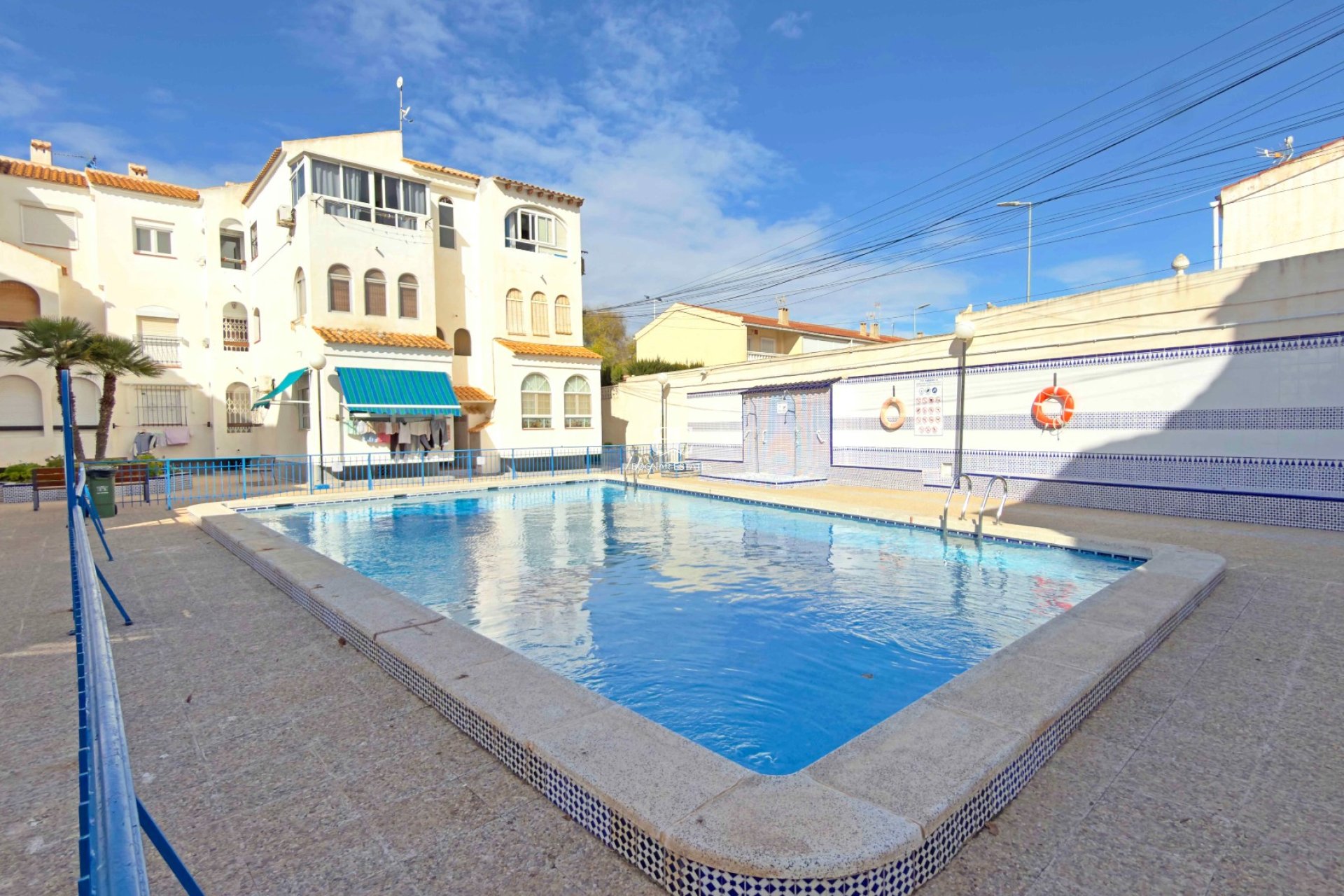 Resale - apartment -
Torrevieja - Playa Los Naufragos